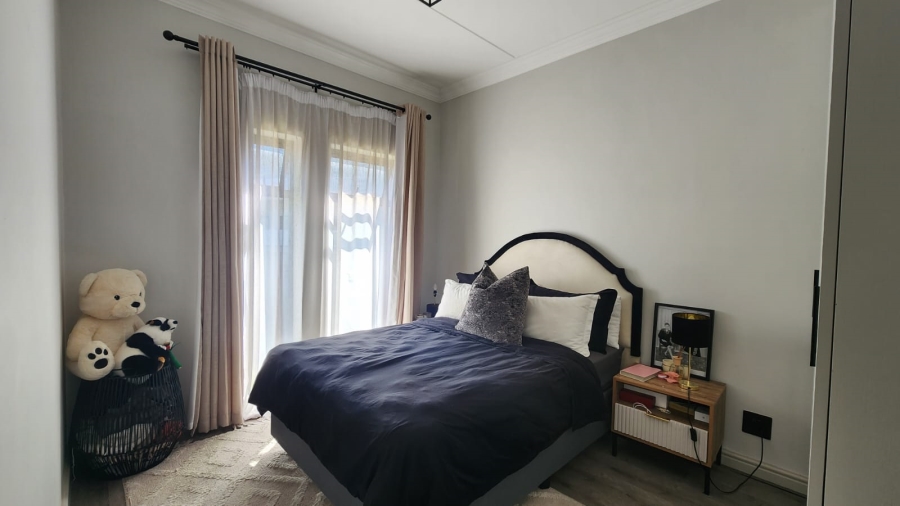 To Let 2 Bedroom Property for Rent in Brackenfell South Western Cape